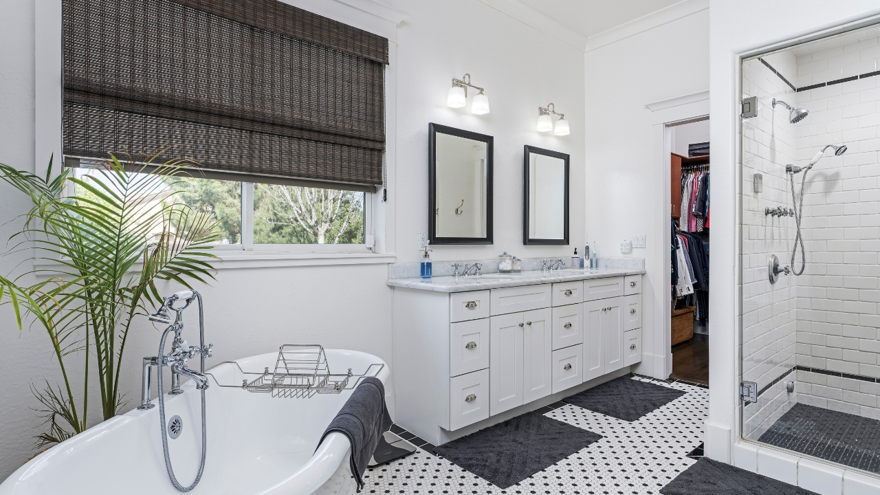 2025 Massachusetts Small Bathroom Remodel Cost Guide